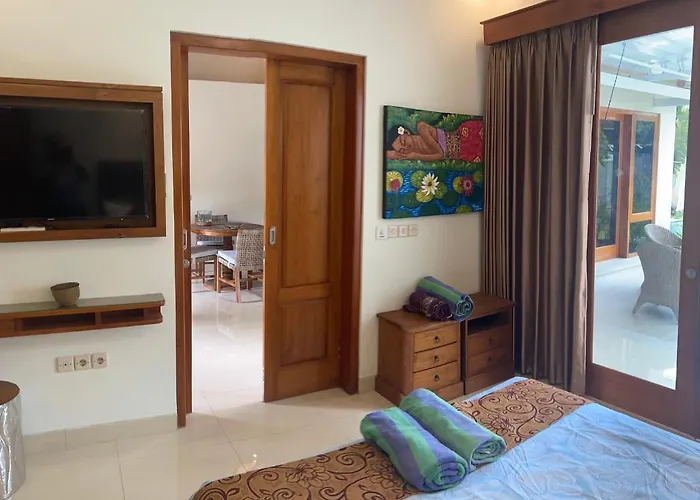 Casa Shanti Deluxe Villa Lovina Beach